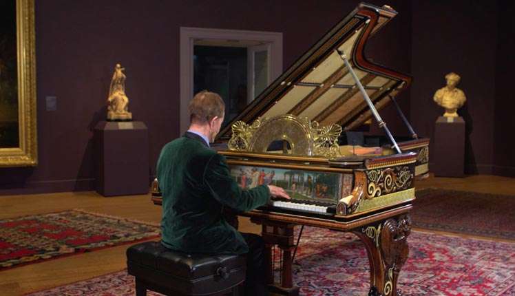 What makes Piano a symbol of social status?