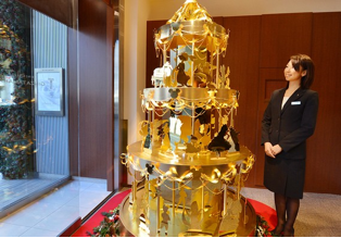 Ginza Tanaka Disney Gold Christmas Tree