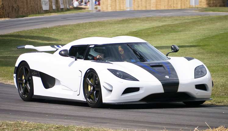 Koenigsegg Agera R is a hyper car that broke several speed records
