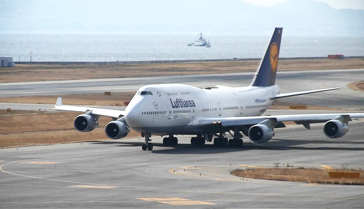 Boeing 747-430 (US $233 million)